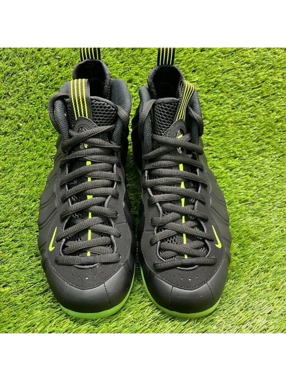 Nike Air Foamposite One Mens Size 9.5 Black Athletic Running Shoes Sneakers